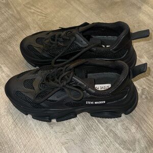 Steve Madden Possession Black